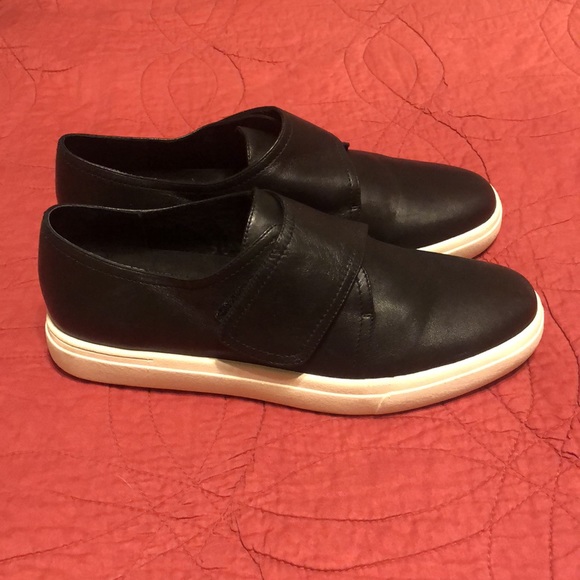 Vaneli Sport Oberon Black Leather Sneaker, Women’s Size 8M. - Picture 2 of 6